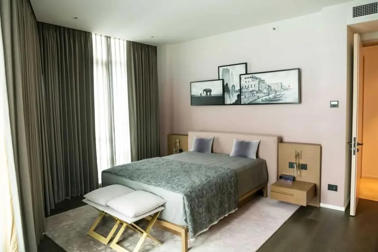 Embassy One apartments