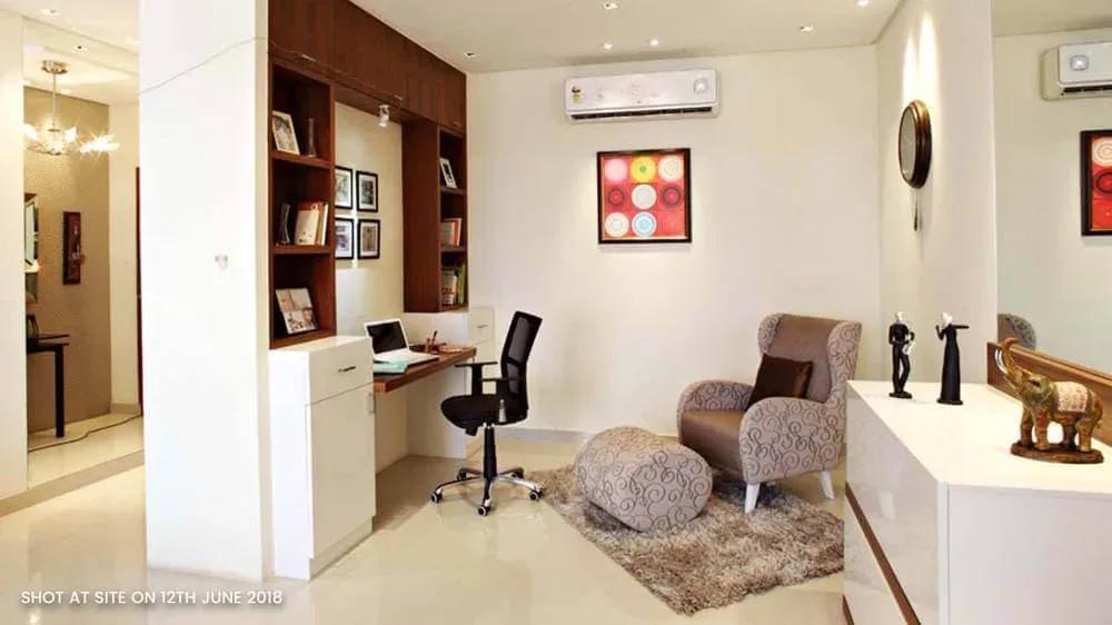 Mahindra World City Aqualily apartments